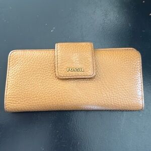 FOSSIL Bifold clutch wallet pebbled leather Tan